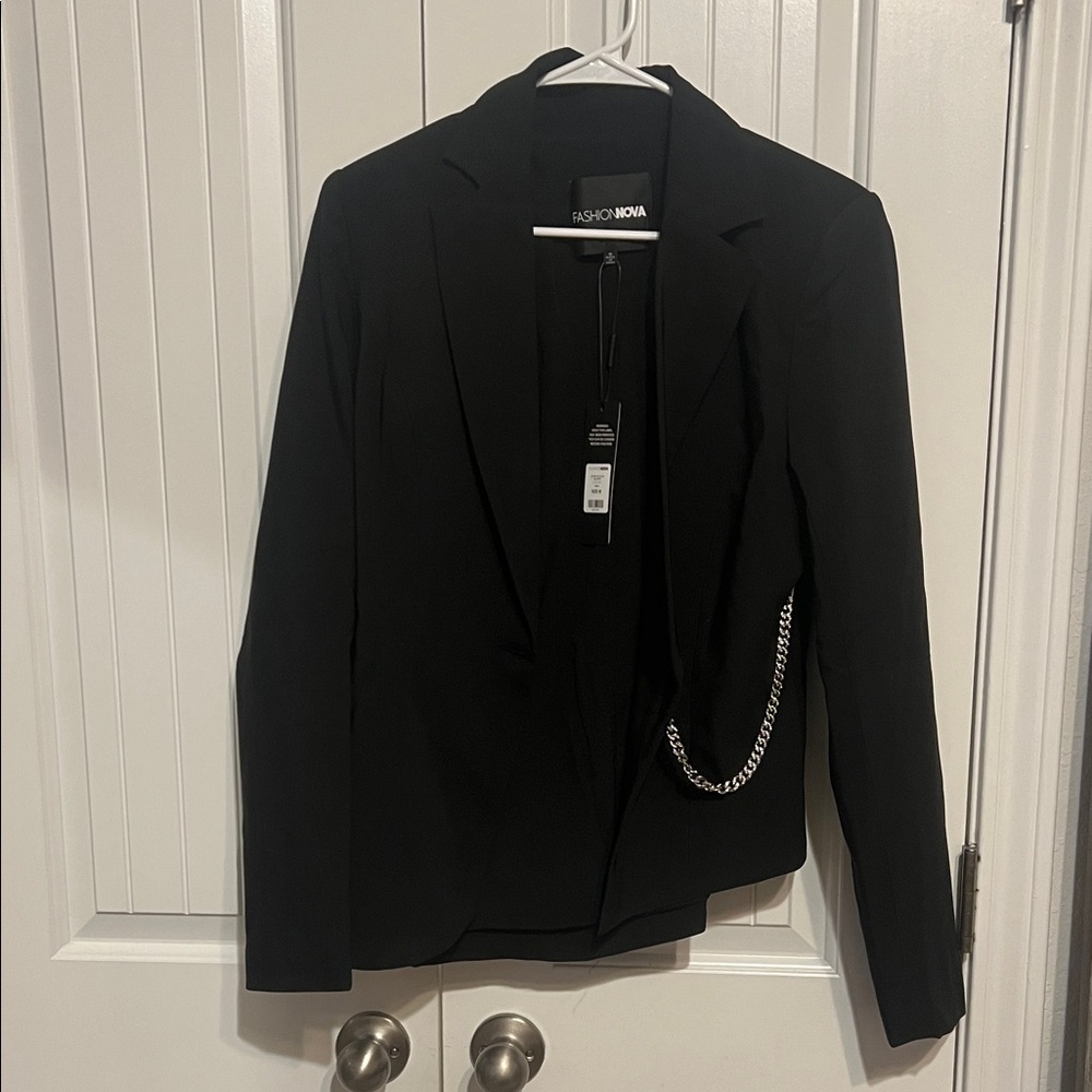 Fashion Nova Elegant Black Blazer
